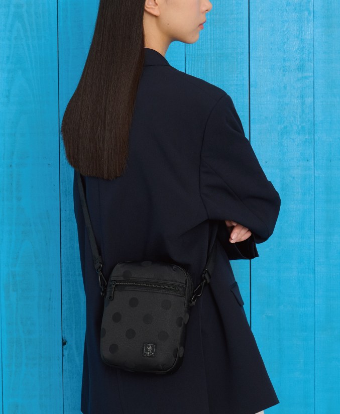 スケートボード HUF EMBARCADERO ONE SHOULDER BAG 79044388b_b_11_215.jpg